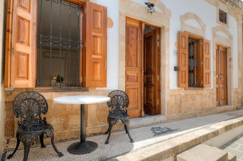 Villa Lindos 외부 사진